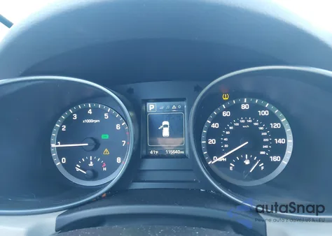 2017 Hyundai Santa Fe Sport 2.4L z USA, uszkodzony, nr VIN 5NMZT3LB5HH027476